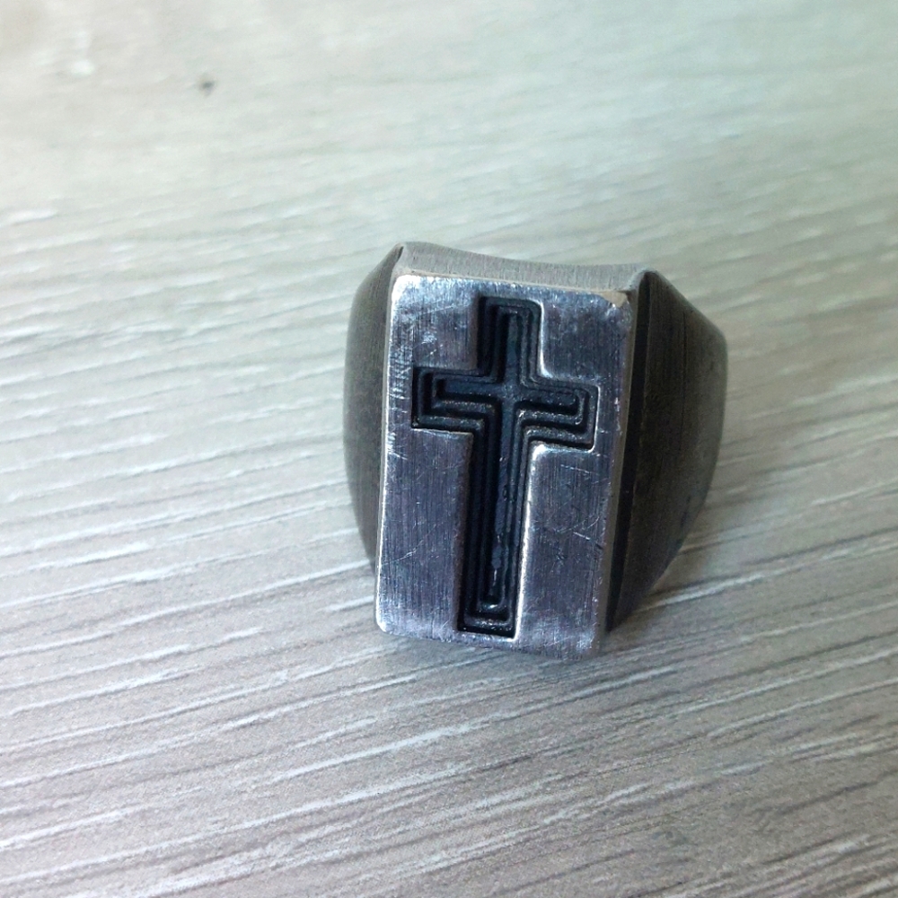 Gotic Cross Ring